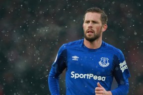 米兰体育app官网-中国女篮逐步建立核心阵容 教练战术意图明确，中国女篮教练员是谁